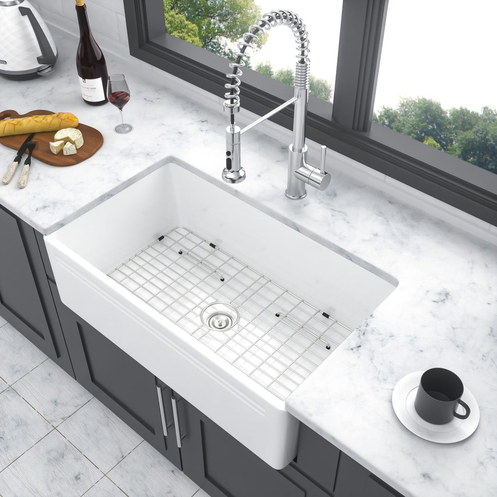 554974731